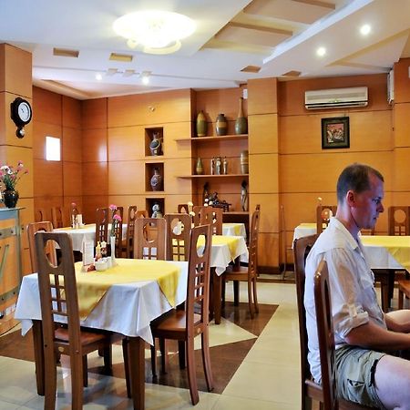 Lac Vien Hotel Ho Chi Minh City Bagian luar foto